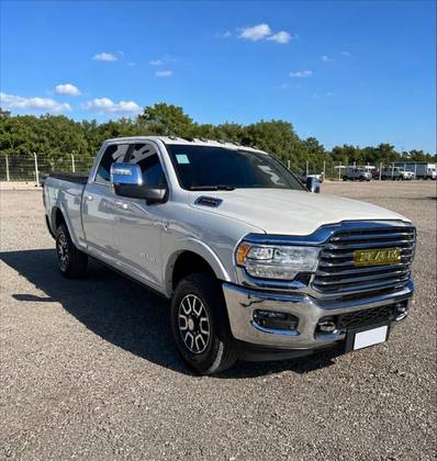 RAM 3500 6.7 I6 TURBO DIESEL LIMITED LONGHORN CD 4X4 AUTOMÁTICO RAM 3500 6.7 I6 TURBO DIESEL LIMITED LONGHORN CD 4X4 AUTOMÁTICO